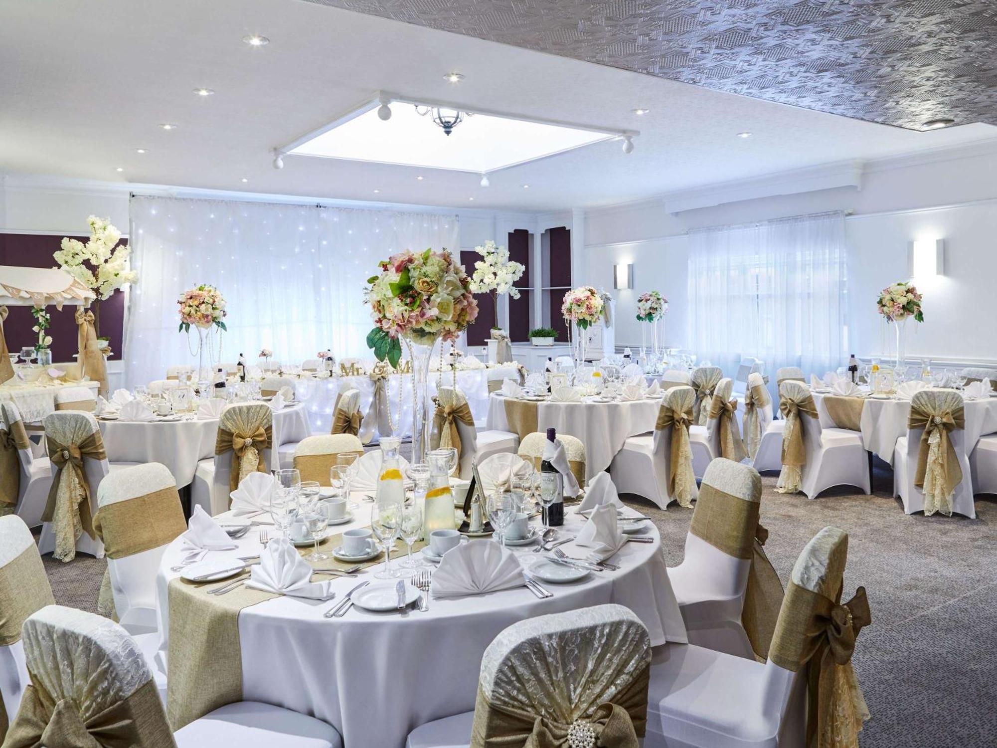 Mercure Birmingham West Hotel West Bromwich Exteriér fotografie